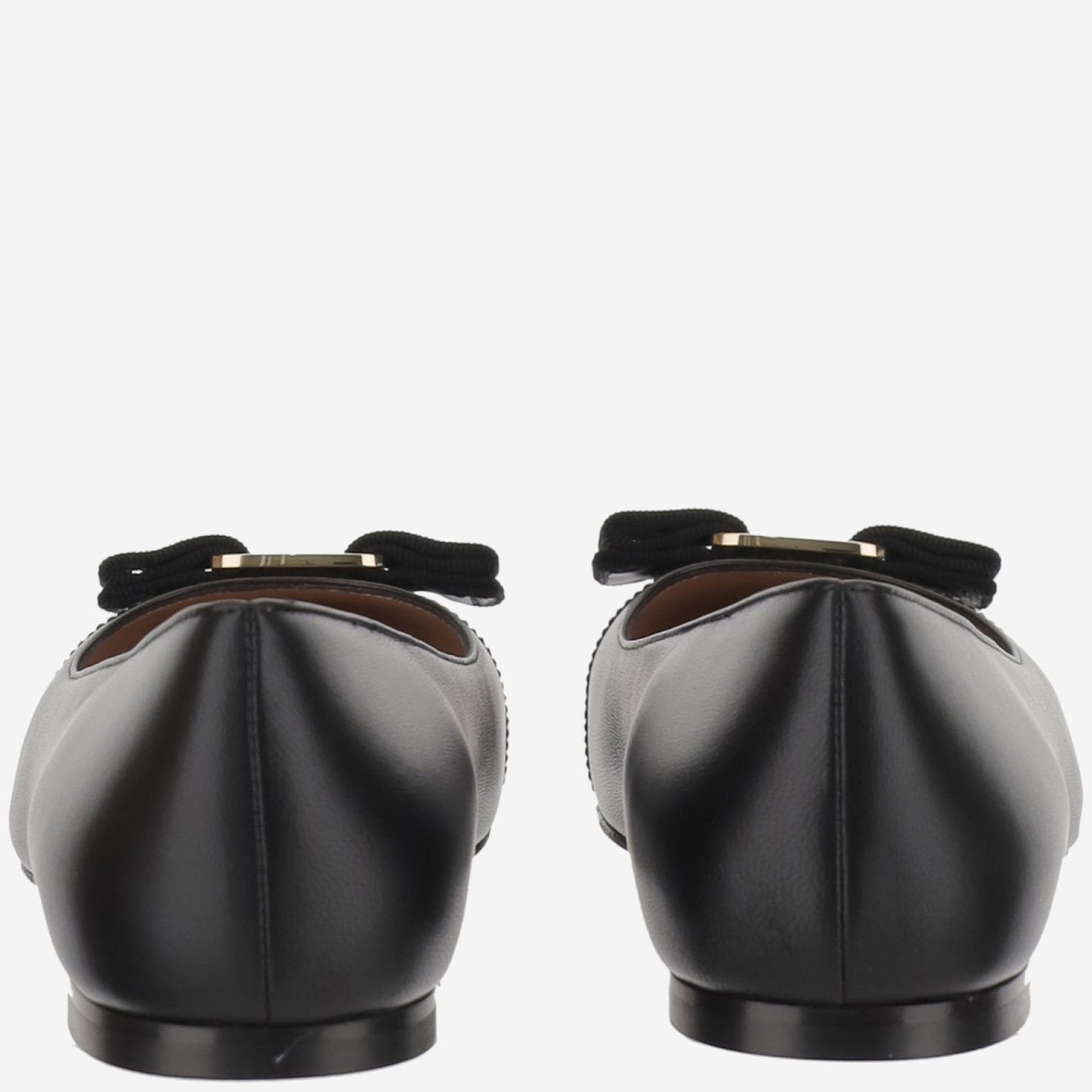 Ferragamo Ballet Flat Varina In Black