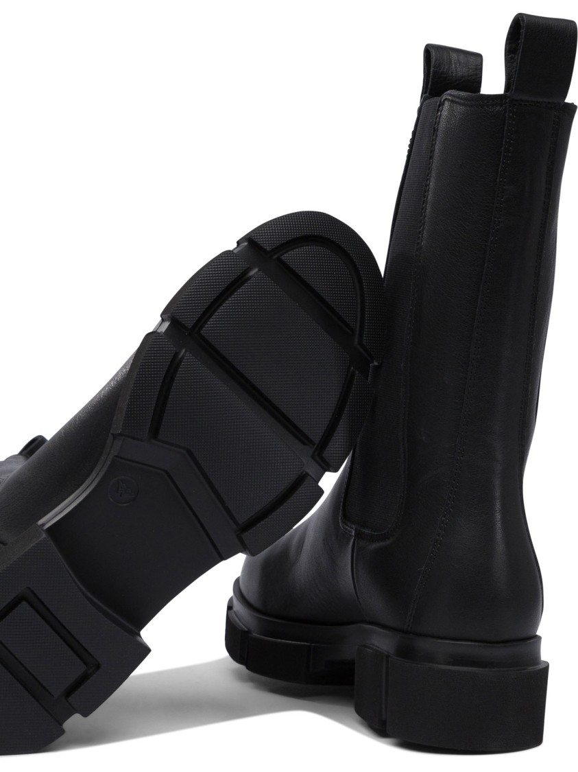 Copenhagen Black Ankle Boots With Elastic Side Panels In Black