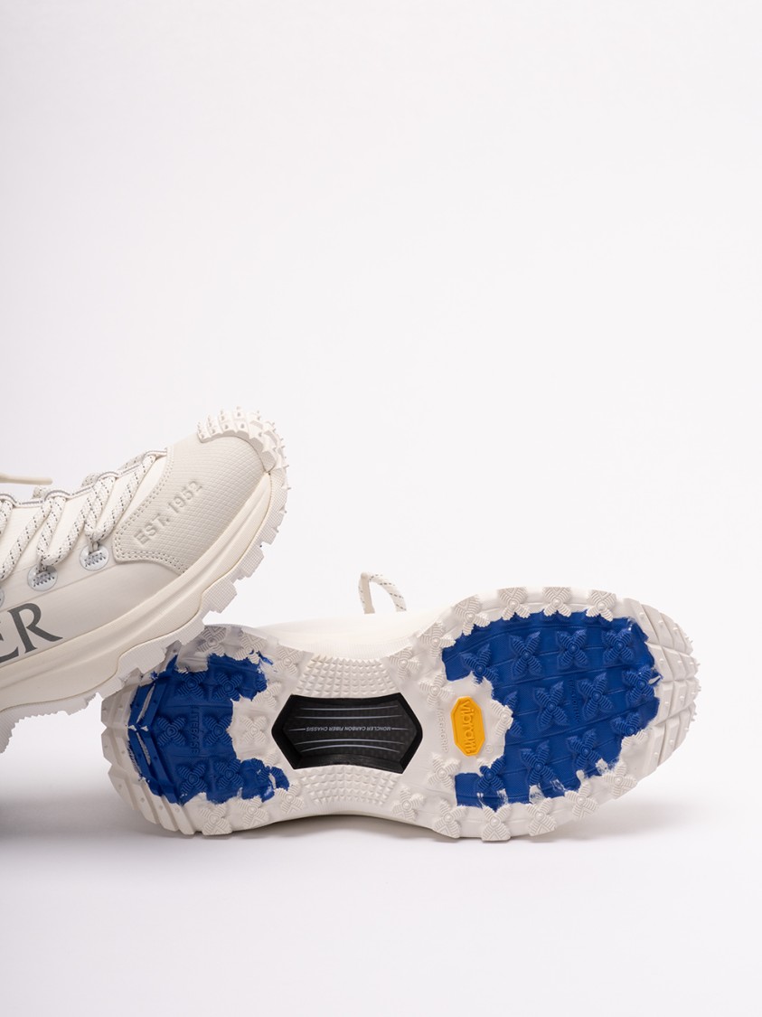 Shop Moncler `trailgrip Lite2` Low-top Sneakers