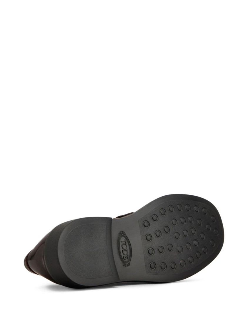 Tod's Polished Burgundy Loafers With Decorative Metal Bar In Burgundy