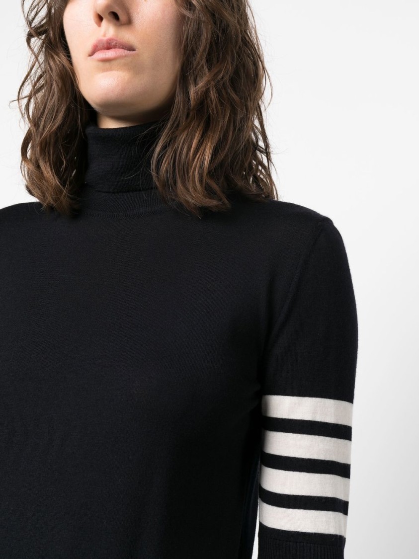 Thom Browne Fine Merino Wool Short-sleeve Turtleneck Sweater In Black