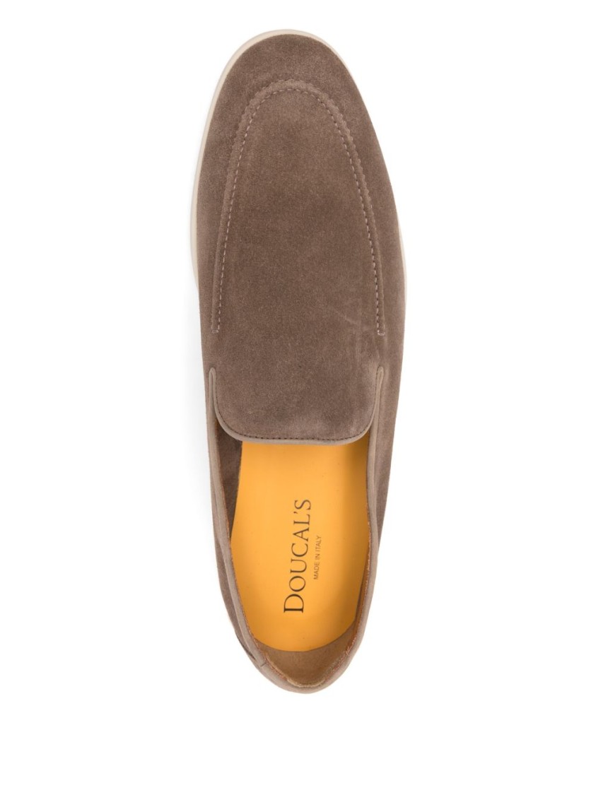Doucal's Moc-stitching Suede Loafers In Brown