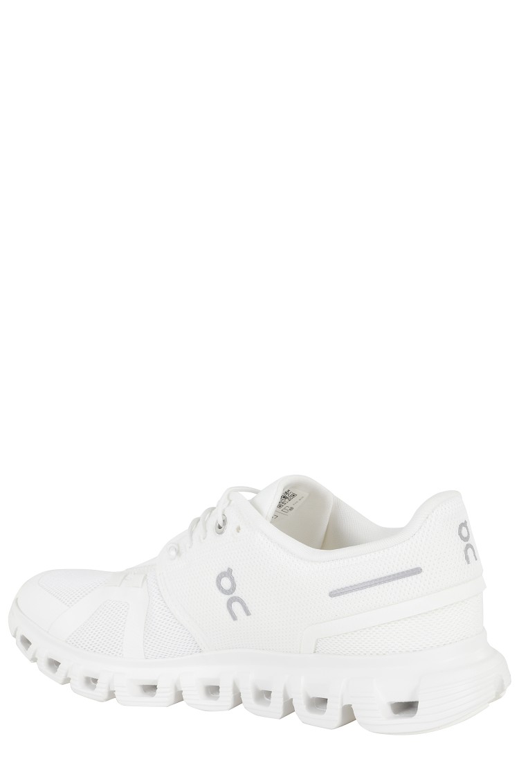 On Running Cloud 6 Sneakers With Round Toe And Rubber Sole In White