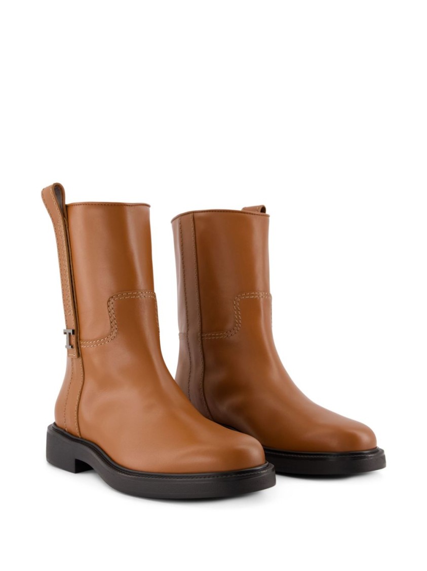 Tod's Polished Brown Ankle Boots With Leather Detailing In Brown