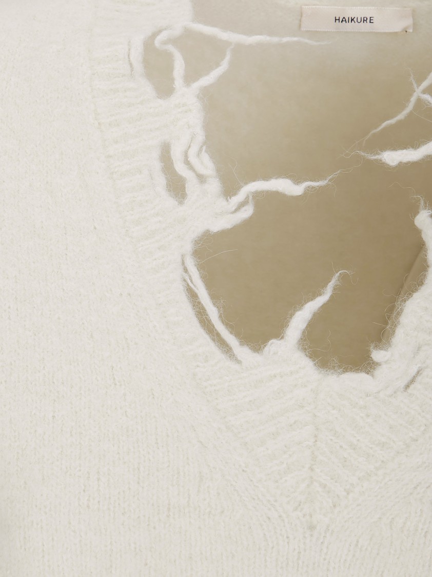 Haikure Distressed Sleeveless Sweater In White