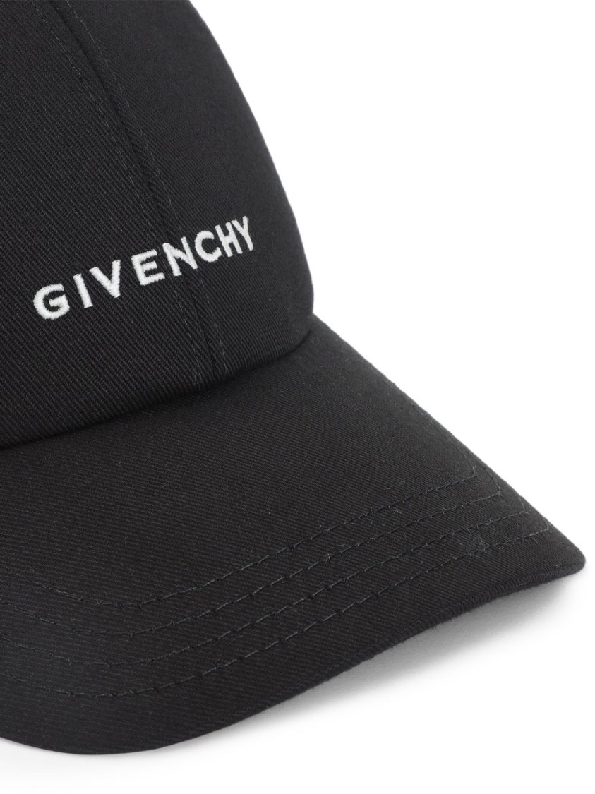 Givenchy Structured Black Cap With Contrasting Logo In Black