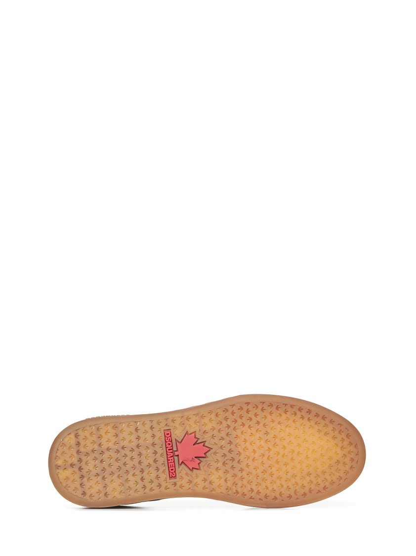 Dsquared2 Beige Low Top Sneaker With Logo On The Tongue And Contrast Heel Tab With Logo In Leather Man In White