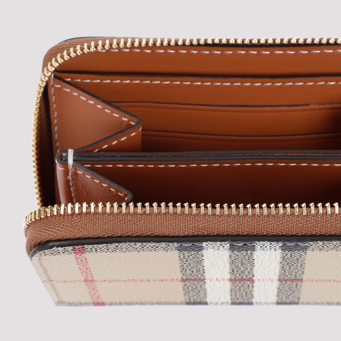 Burberry Structured Check Pattern Wallet With Zip Closure In Neutral