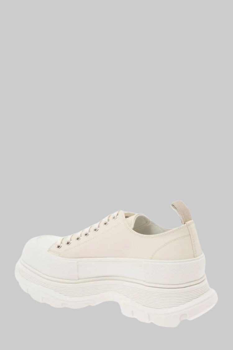 Alexander Mcqueen Tread Beige Sneakers In White