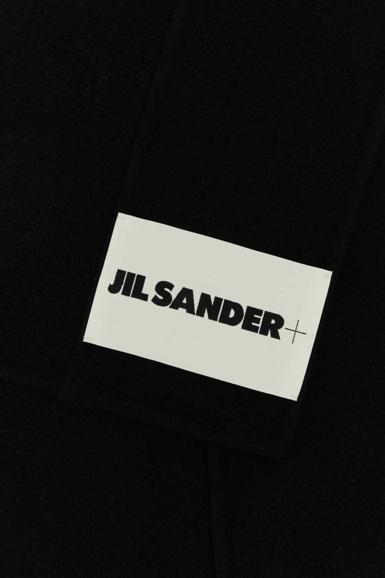 Jil Sander Rectangular Wool Scarf Soft Texture In Black