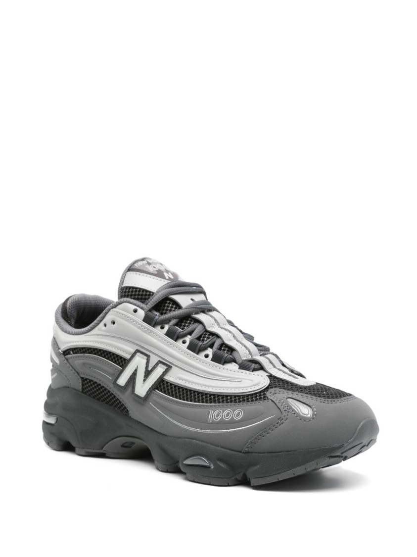 New Balance Lightweight Breathable Grey Sneakers With Design