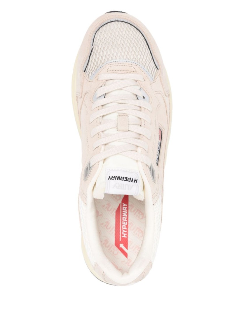 Autry Round Toe Mesh Panels Contrast Sole Sneakers In Neutral