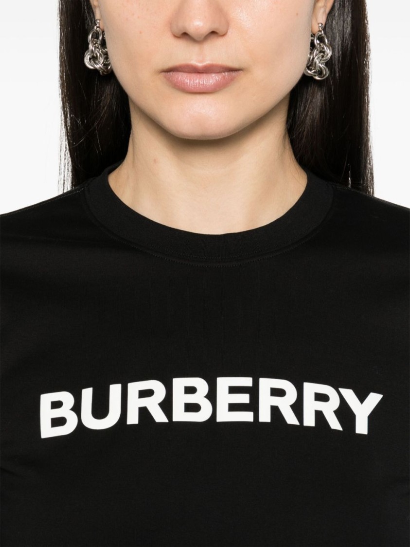 Burberry Regular Logo T-shirt In Black