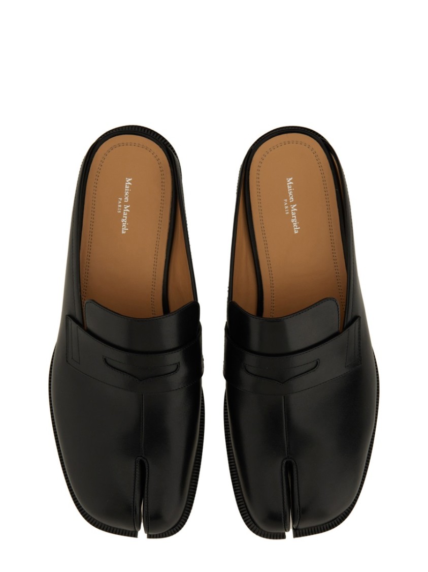 Maison Margiela Black Tabi City Loafer Mules In Black