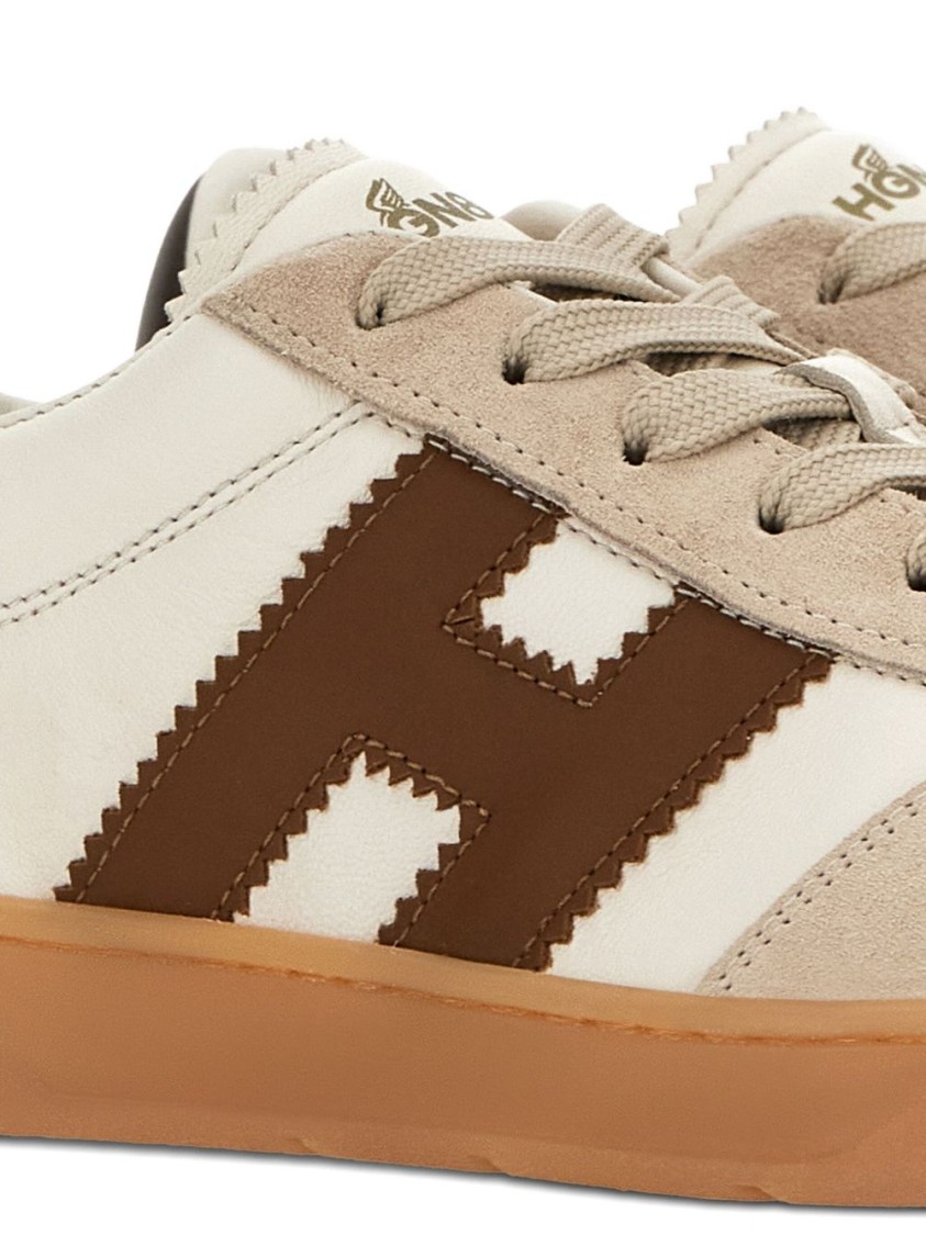 Hogan Beige Sneakers With Lace-up Fastening In White