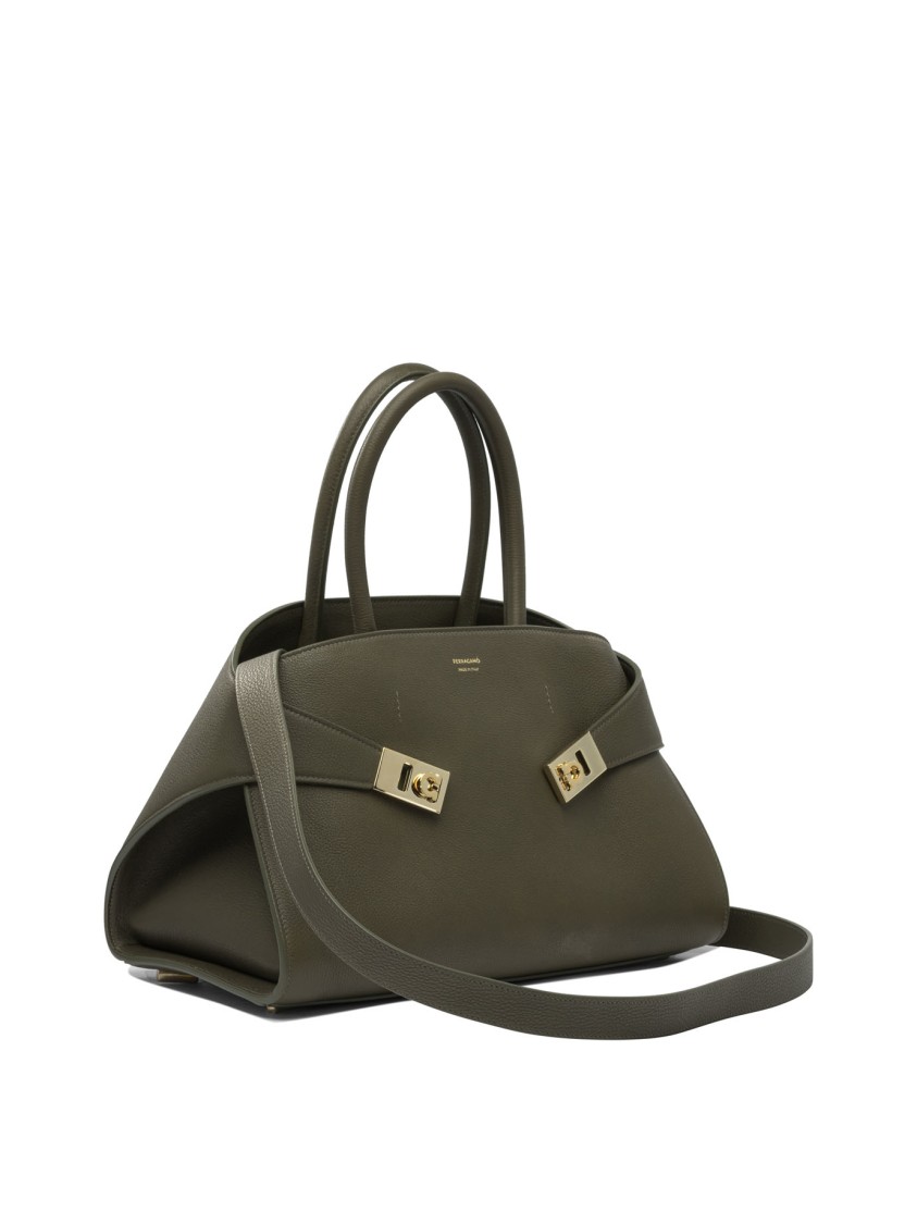 Ferragamo Textured Leather Shoulder Bag In Green