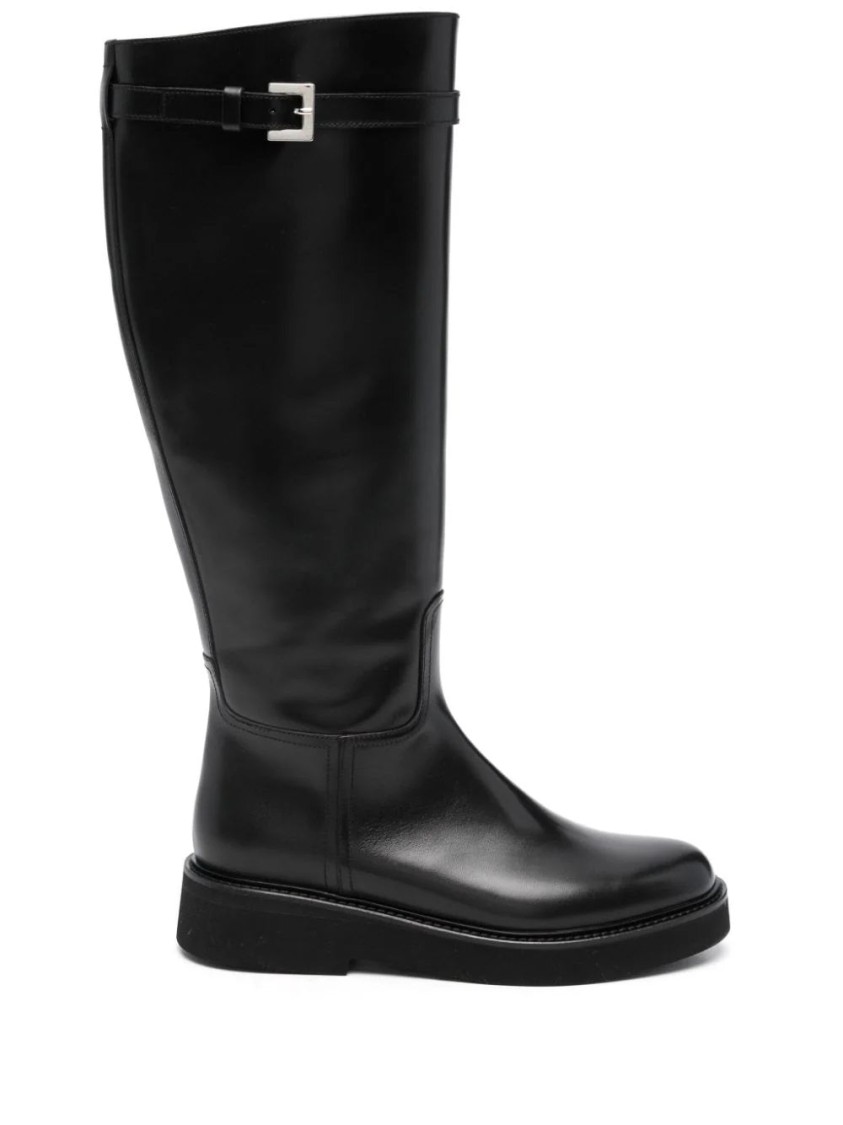 Doucal's Ankle Boots With Smooth Leather Finish In Black