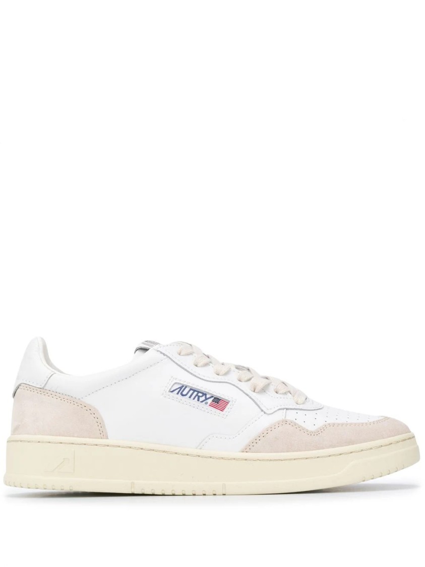 Autry Medalist Low-top Sneakers In Neutral