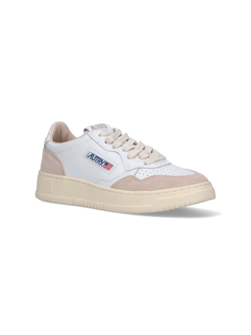 Autry Medalist Low Low-top Leather Sneakers In White