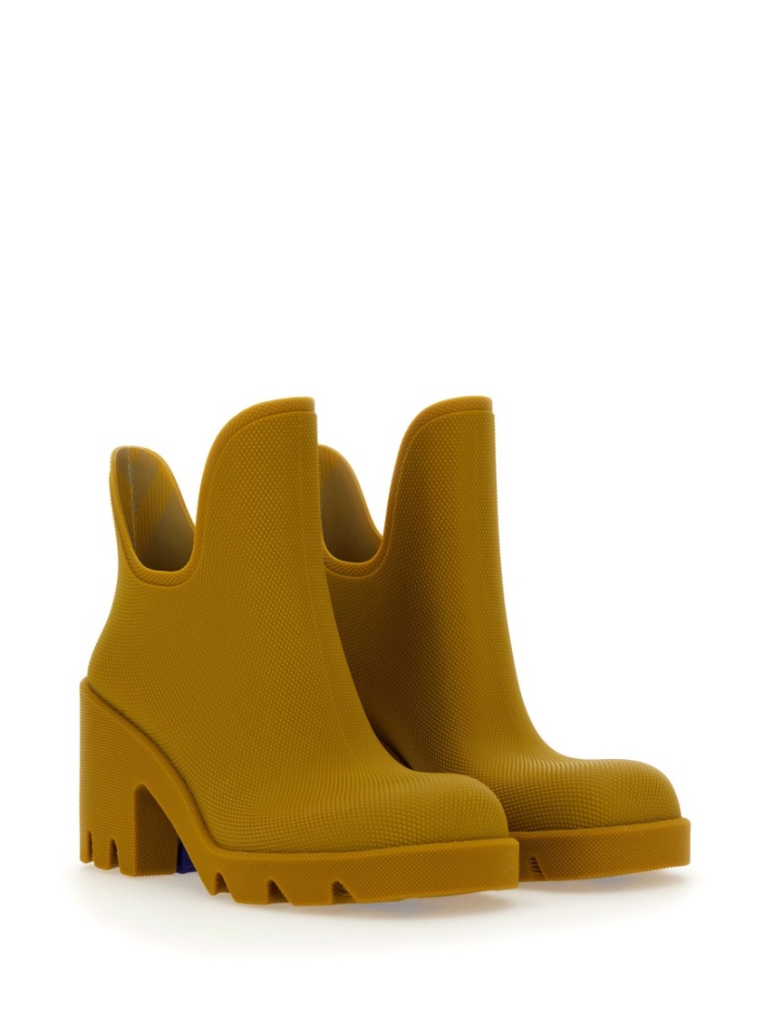 BURBERRY BURBERRY "MARSH" BOOTS 