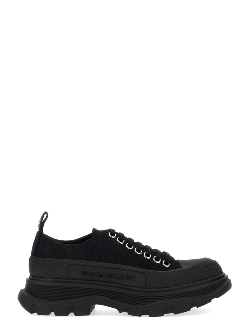 Alexander Mcqueen Tread Slick Sneakers In Black
