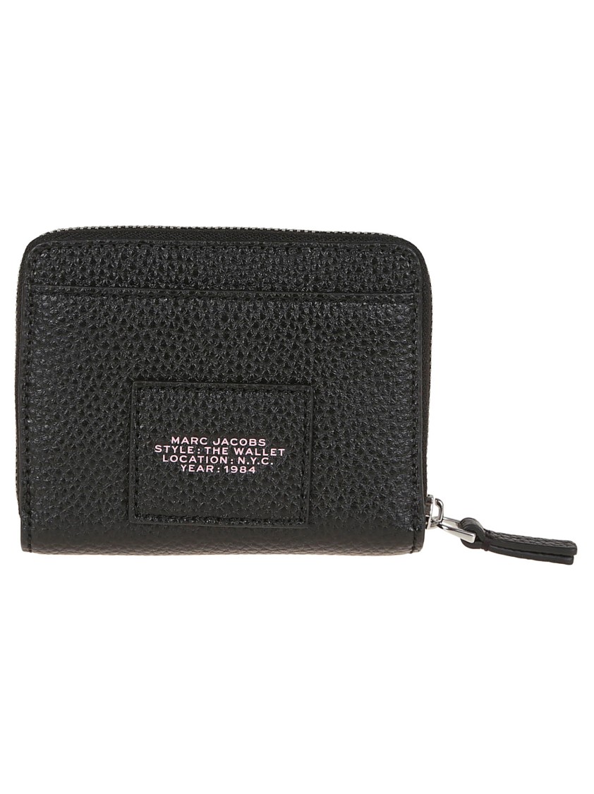 Marc Jacobs Textured Leather Wallet With Zip-around Closure