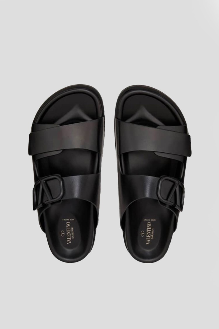 Valentino V Logo Slide