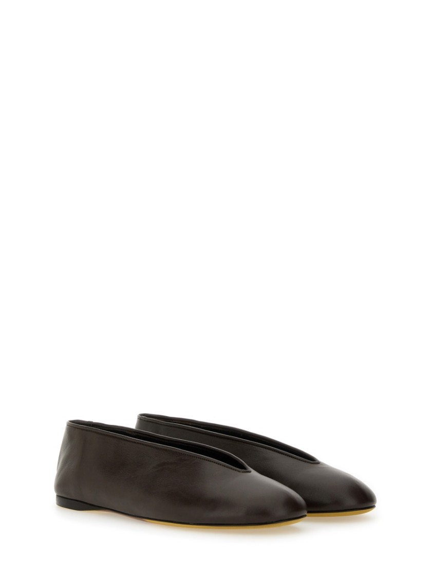 Shop Moschino "duck" Dancer Leather Flats In Brown