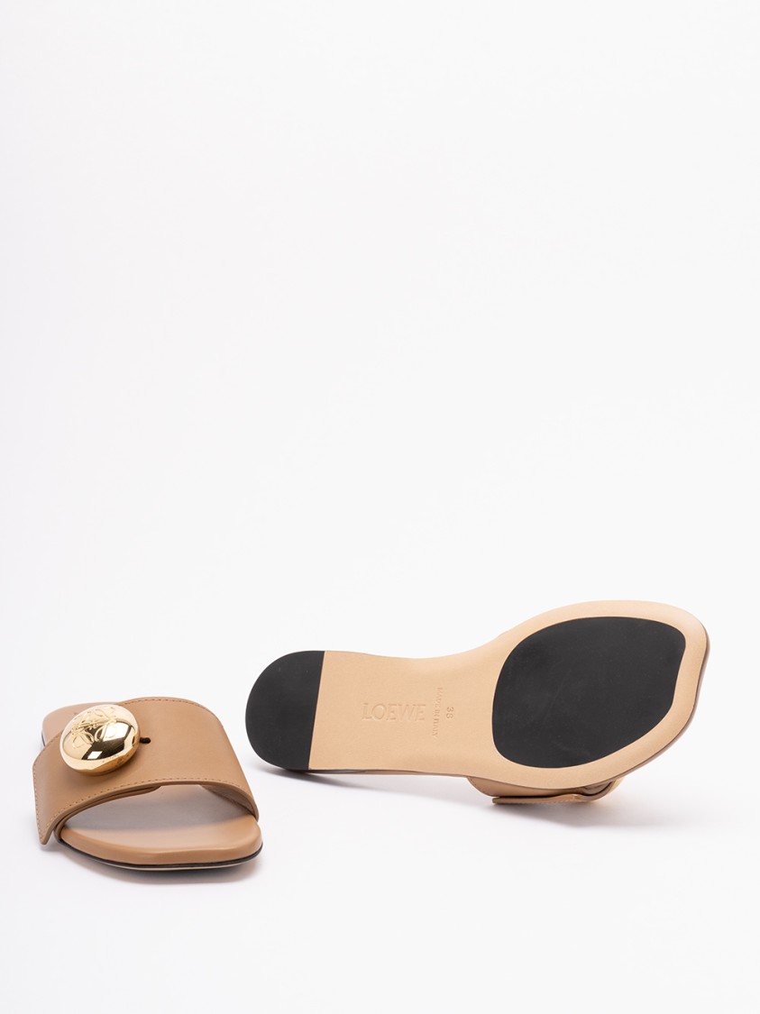 Loewe Pebble Slide In Soft Calfskin In Brown