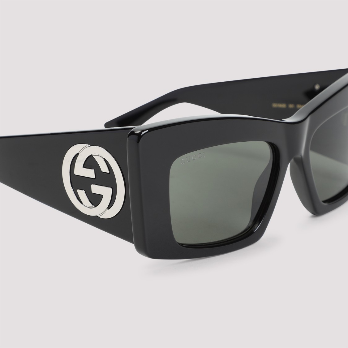 Gucci Oversized Square Frame Sunglasses With Iconic Logo In Black