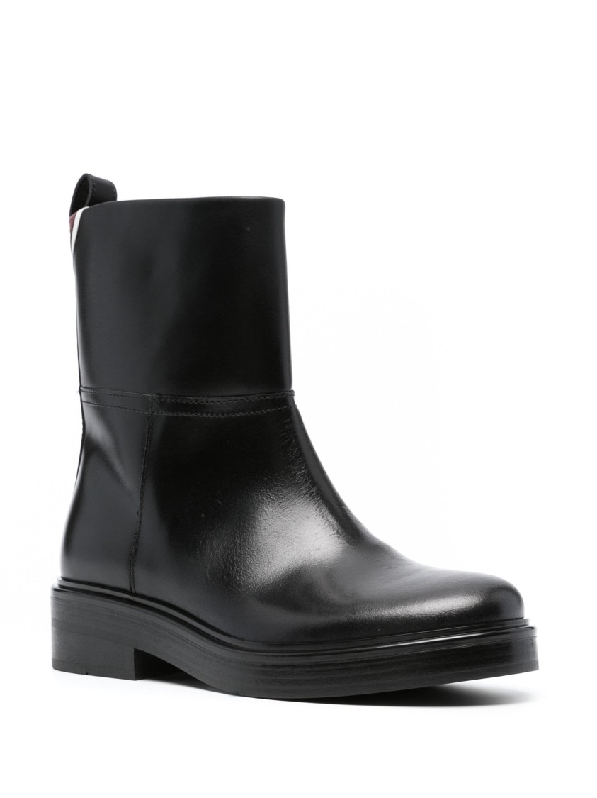 Tommy Hilfiger Cool Elevated Ankle Bootie In Black