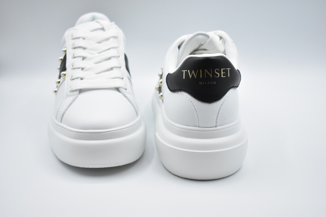 TWINSET TWIN-SET SNEAKERS WITH CONTRASTING HEEL TAB AND GOLD STUDS