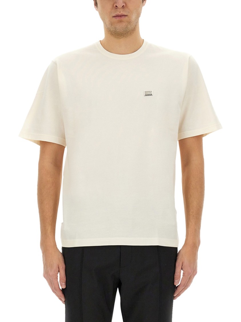 Dolce & Gabbana White T-shirt With Crew Neck And Applied Logo Plate On The Chest In Cotton Man In Neutrals