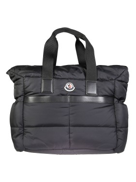ショルダーバッグ MONCLER DUDDLE GYM WEEKEND BAG Moncler Duddle Gym Weekend Bag Luggage and Travel | THE LIST