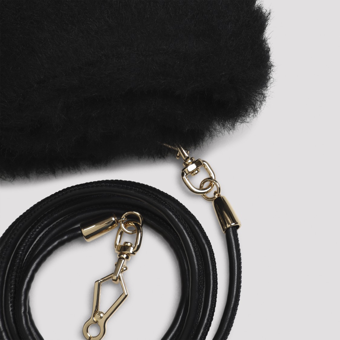 Max Mara Plush Black Alpaca And Wool Blend Gloves In Black