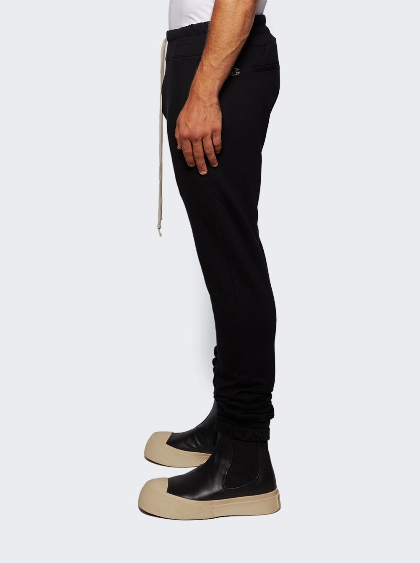 Rick Owens Relaxed Fit Knitted Joggers With Unique Graphic Detail In Black