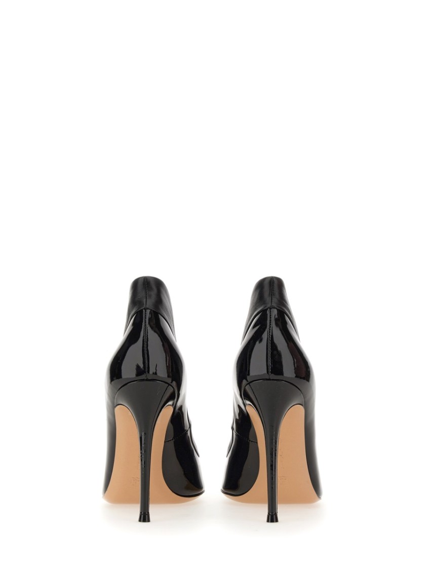 Gianvito Rossi Patent Leather Pumps In Black