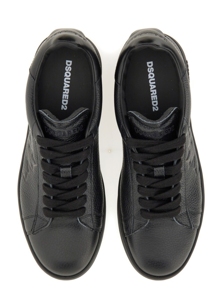 Dsquared2 Dsquared Men "maple Leaf Boxer" Sneaker In Black