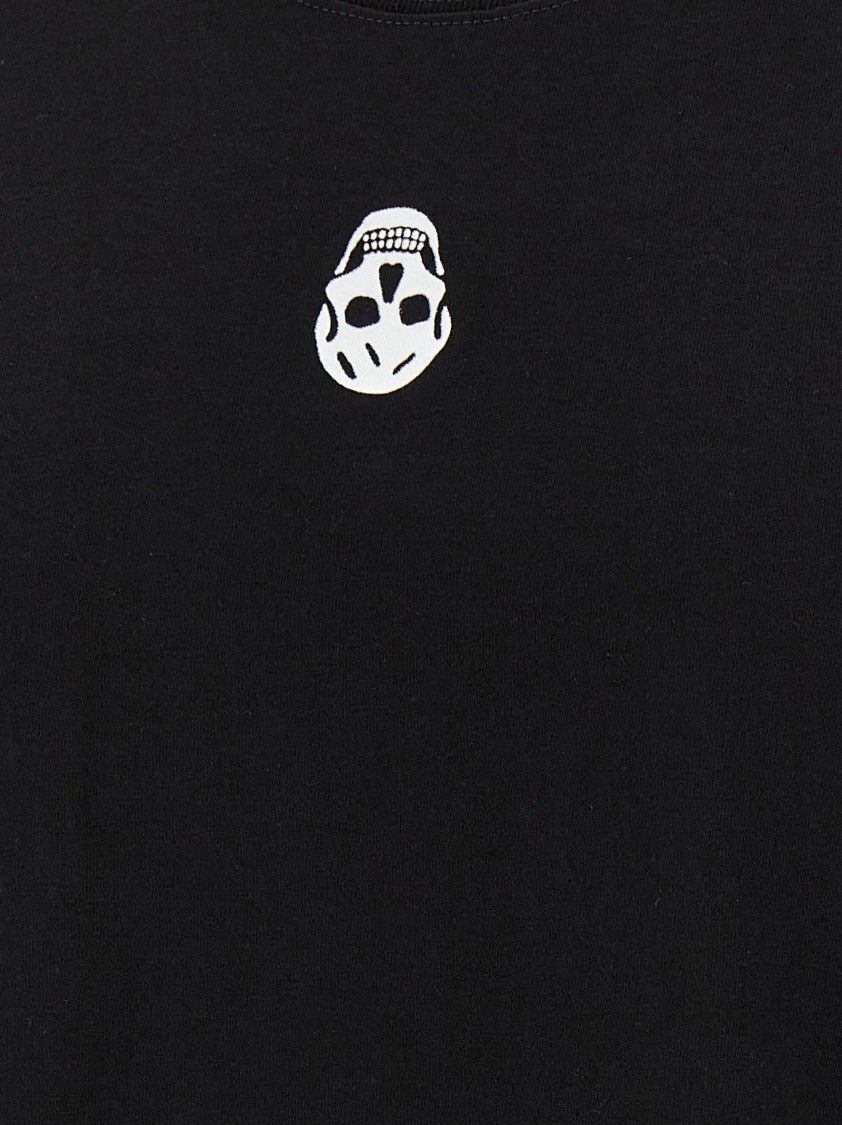 Alexander Mcqueen Mcqueen Flocked 'skull' T Shirt In Black