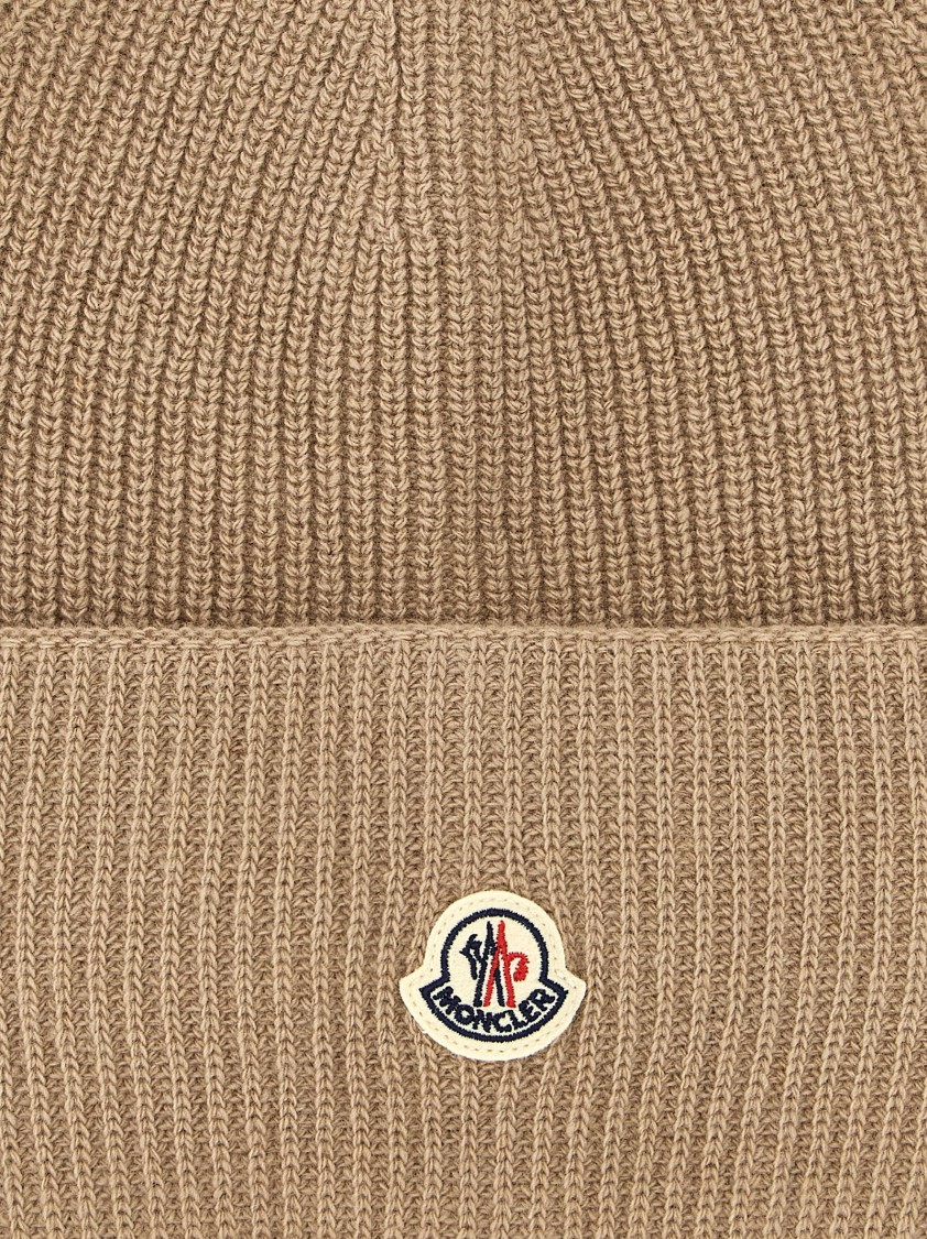 Moncler Ribbed Knit Wool Beanie With Felt Logo Patch In Brown