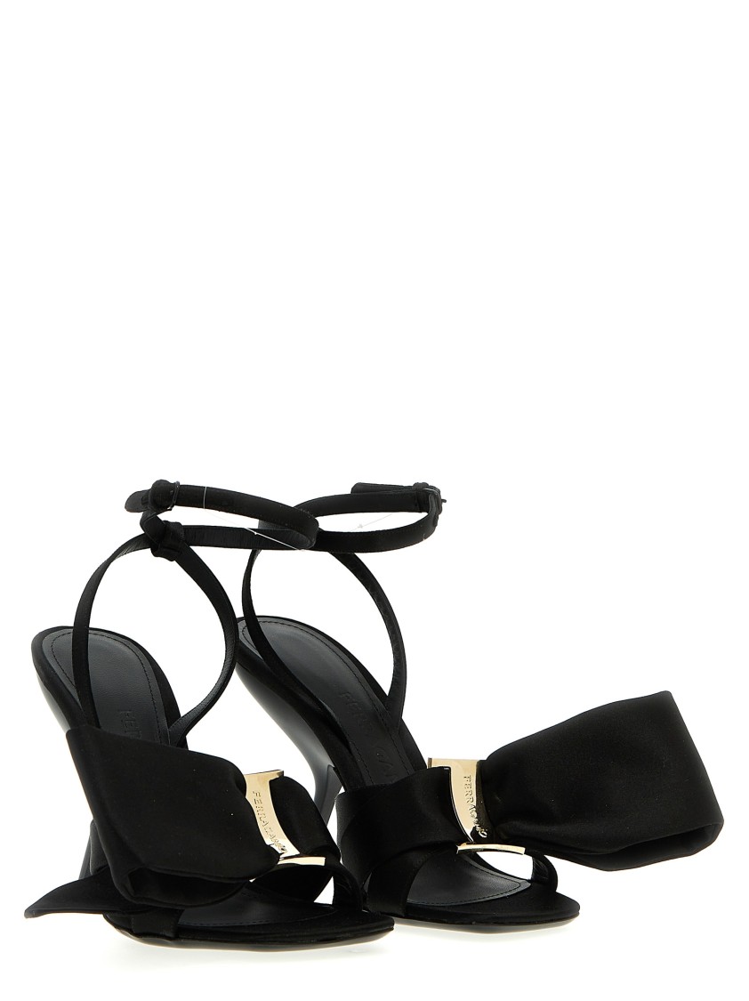 Ferragamo 'helena' Sandals In Black