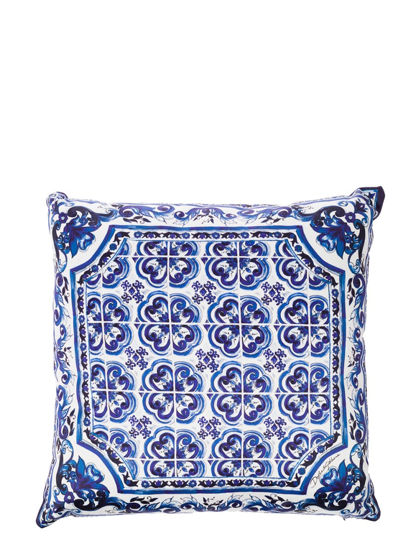 Shop Dolce & Gabbana Blue And White Small Cushion With Blue Mediterranean Print In Duchesse Cotton