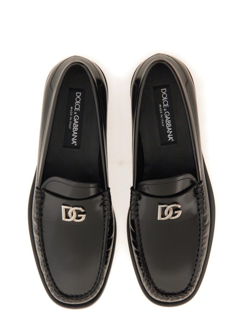 Dolce & Gabbana Dg Medallion Leather Classic Loafers In Black