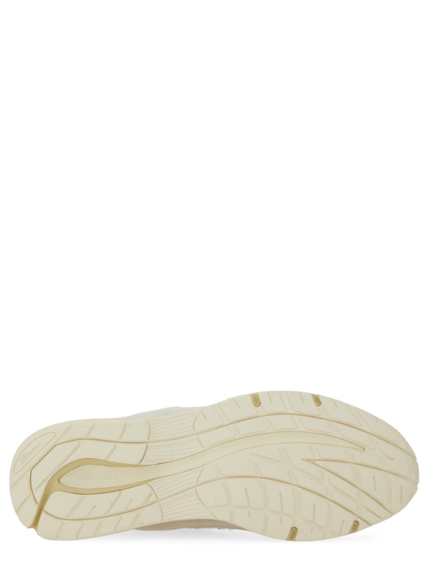 New Balance Sporty Pigskin And Mesh Sneakers With Cushioned Sole In Neutrals
