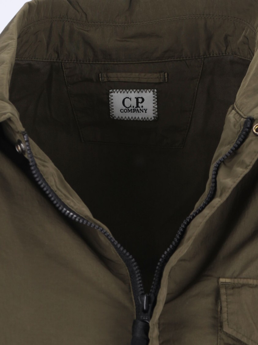 C.p. Company Logo Shirt Jacket - Green In Green
