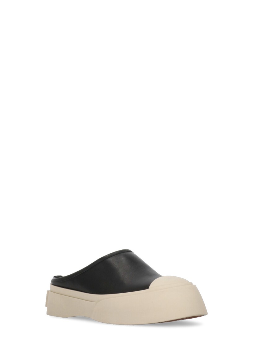 Marni Smooth Leather Pablo Clogs In Black