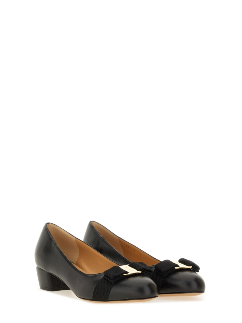 Ferragamo Soft Block Heel Pumps With Bow Detail In Black
