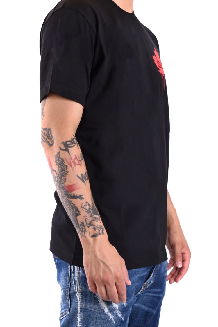 Dsquared2 Black T-shirt Featuring Striking Red Maple Leaf In Black