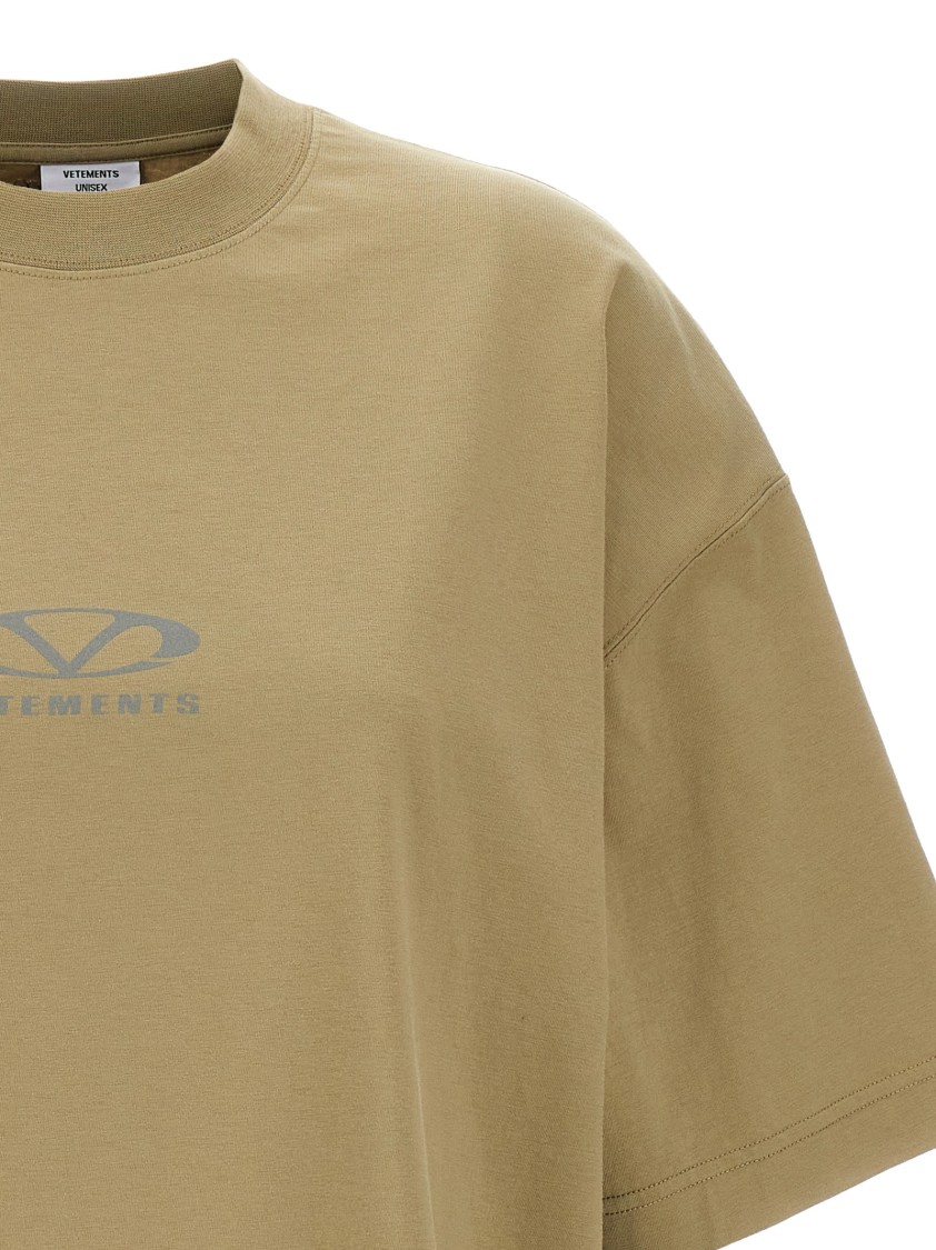 Vetements Taupe Oval Logo T-shirt In Brown