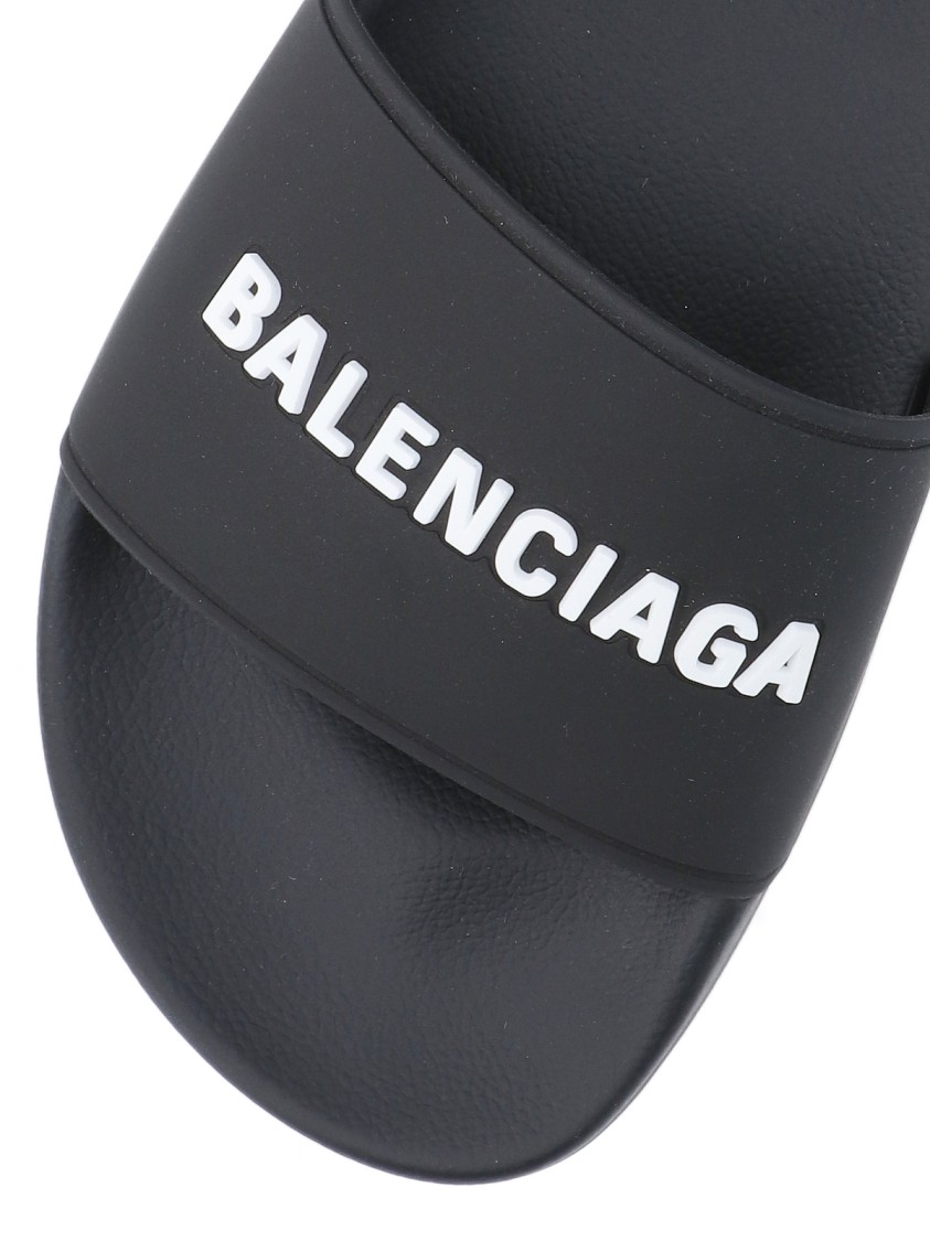 Balenciaga Logo-embossed Pool Slides In Black